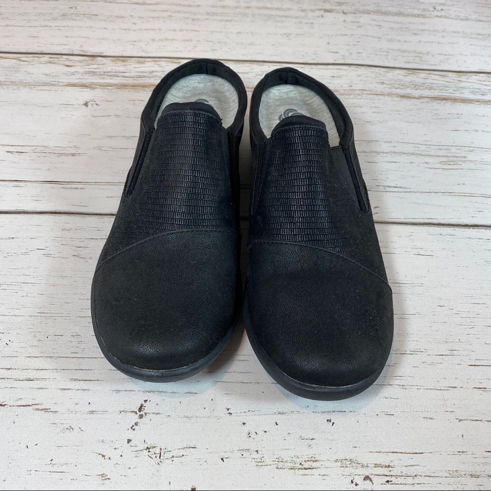 Clark’s Cloud Stepper Sillian Free Black Clogs - image 3